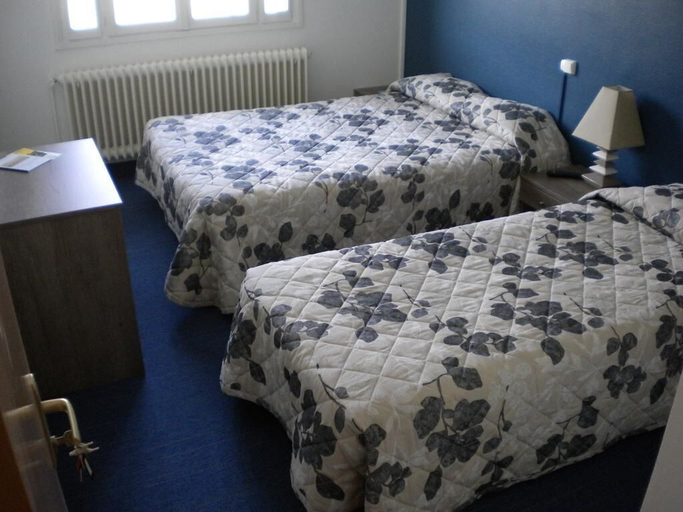 Bedroom 4, Le Costellan, Ain