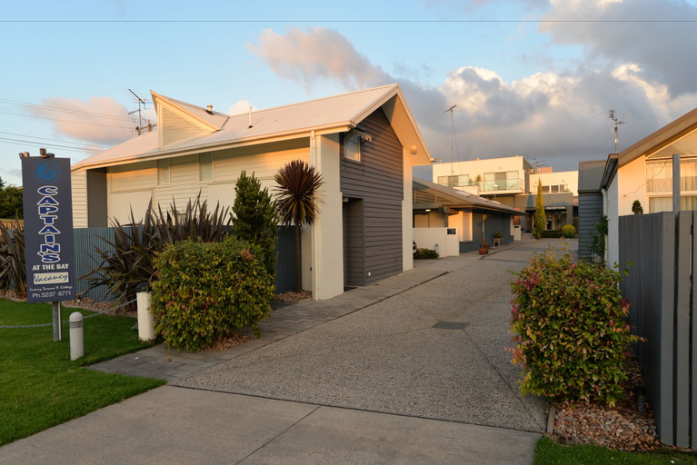 Exterior & Views 2, Captains At The Bay, Colac-Otway - South