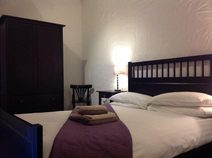 Bedroom 2, The Old Boathouse, Fermanagh and Omagh