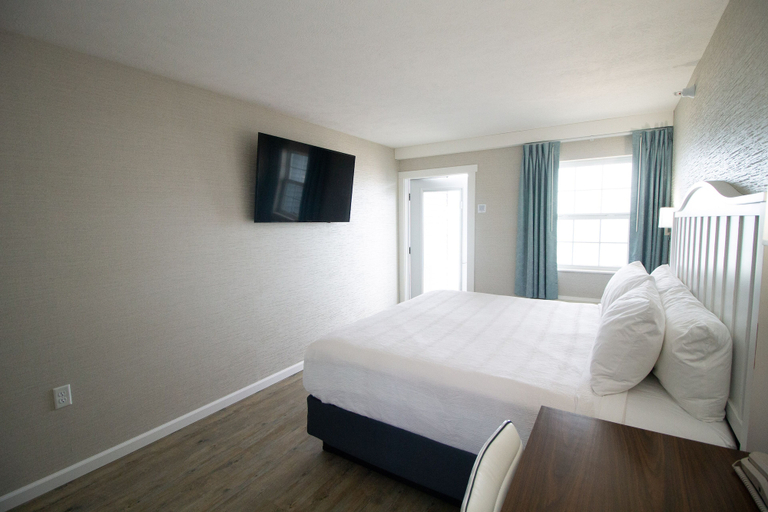 Bedroom 2, The Baywatch Resort, Grand Traverse