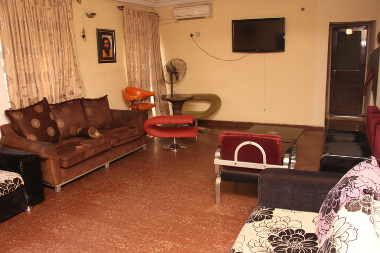 Others 5, Sapphire Guest House, Bwari