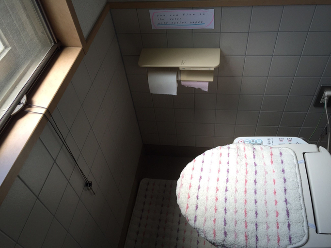 Bathroom 4, Career Corporation, Osaka