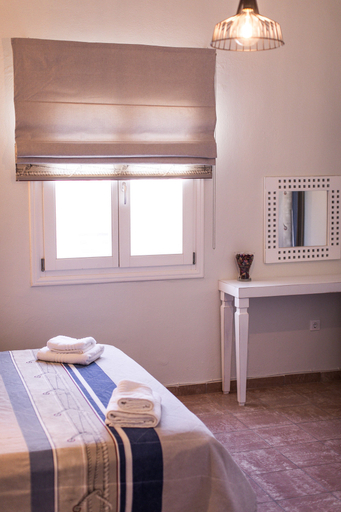 Bedroom 5, Villa Ilias Caldera Hotel, South Aegean