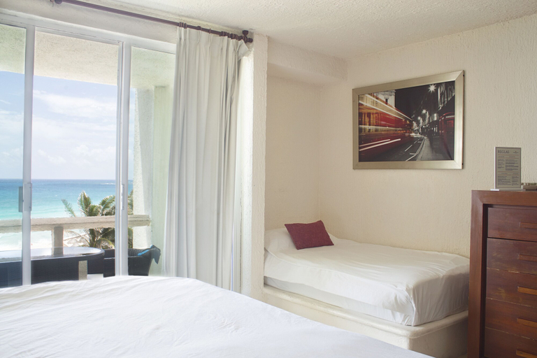 Bedroom 3, Rodero by Solymar Beachfront Condos in Hotel Zone, Benito Juárez