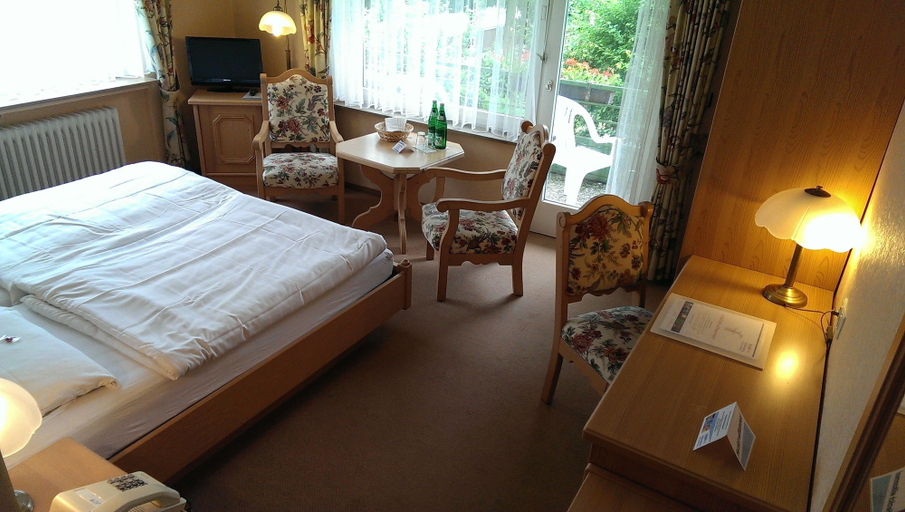 Bedroom 3, Hotel Heikenberg, Osterode am Harz