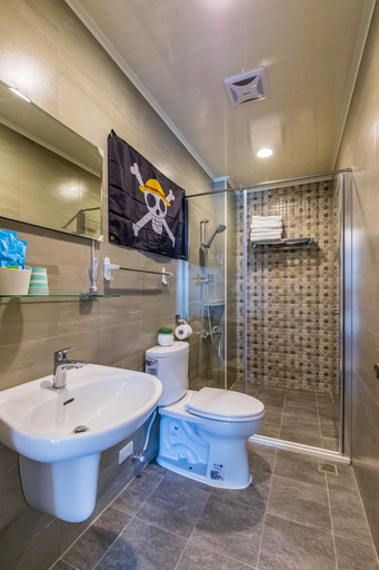 Bathroom 5, Han Tian Slide, Yilan