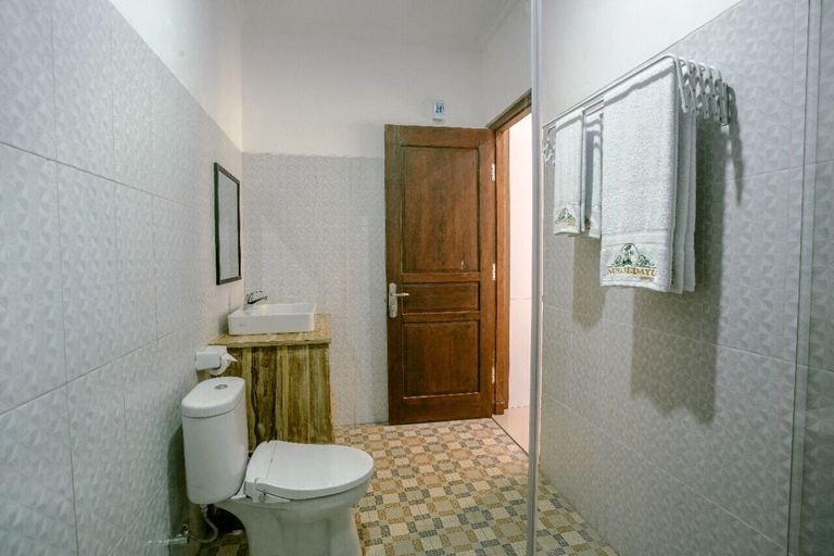 Bathroom 5, Nusa Sedayu hotel, Klungkung