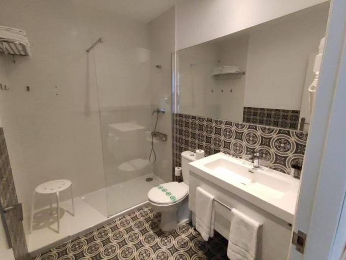 Bathroom 4, Hotel San Lorenzo Boutique, Valencia