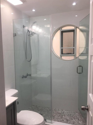 Bathroom, Columbus Heights Sea View