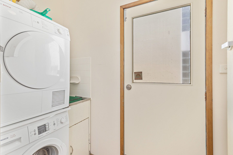 Bathroom 4, Seaview Cresent, 4, Port Stephens