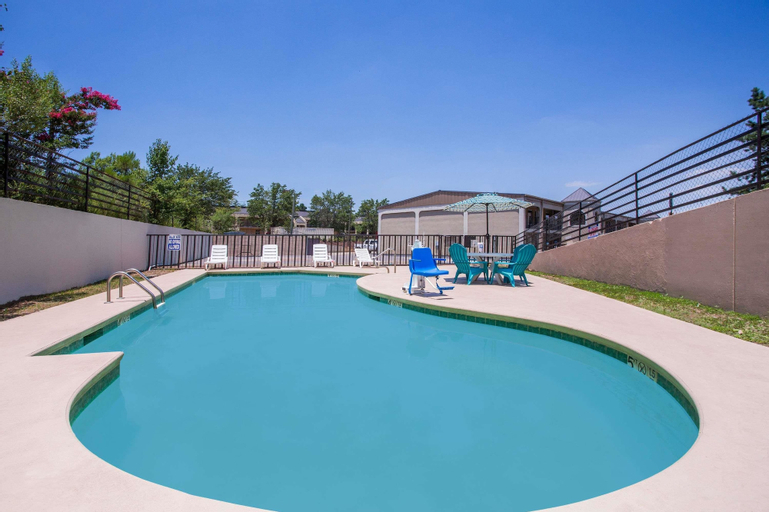Super 8 by Wyndham Augusta, Richmond