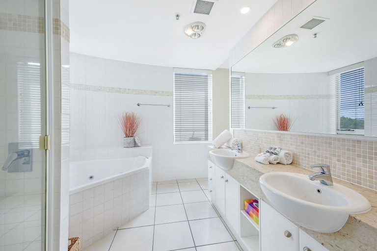Bathroom 4, The Duporth Riverside, Maroochy - Maroochydore