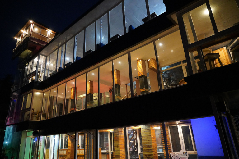 Hotel Gandhi's Paradise, Kangra