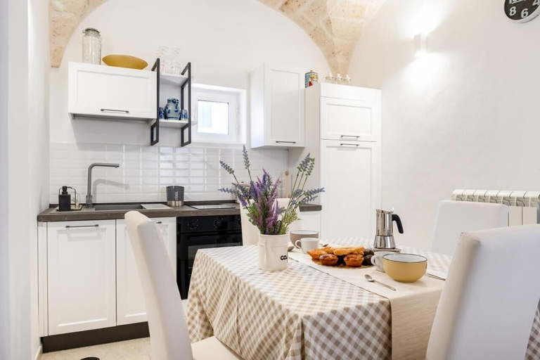 Others 4, Sogno Ostunese Terrace Apartment, Brindisi