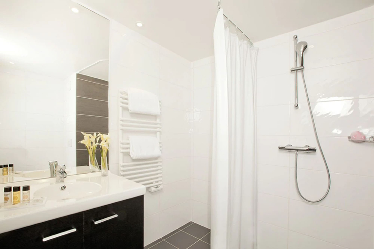 Bathroom 5, Residhome Nanterre la Defense, Hauts-de-Seine