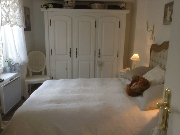 Bedroom 4, La Maison du Phare B&B, Calvados