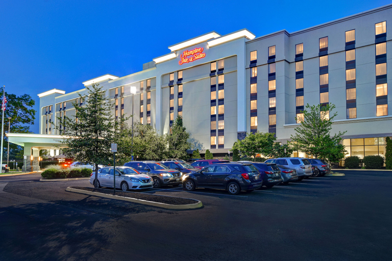 Exterior & Views 2, Hampton Inn & Suites Alexandria Old Town Area South, Fairfax