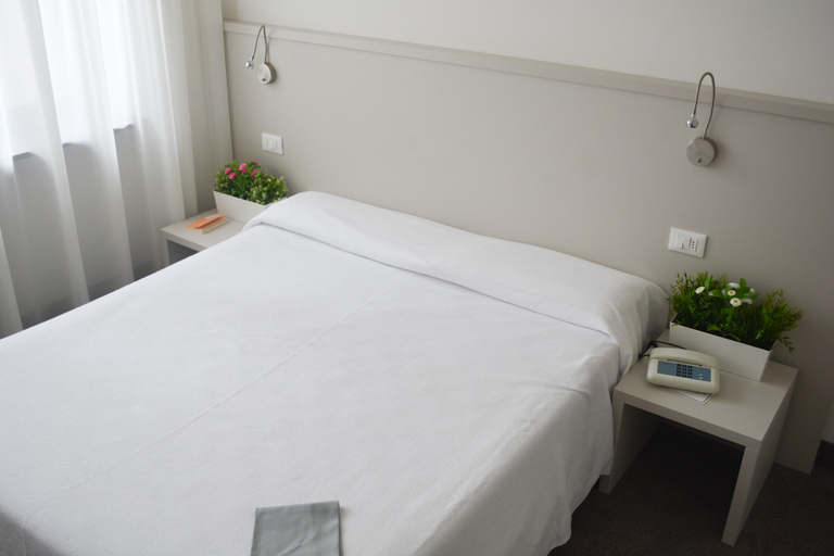 Bedroom 3, Hotel Accademia Trento, Trento