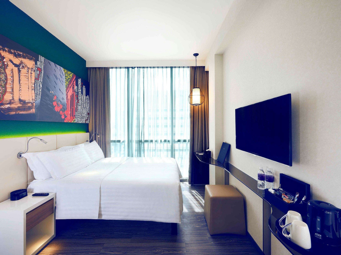 Bedroom 4, Mercure Singapore Bugis, Singapore