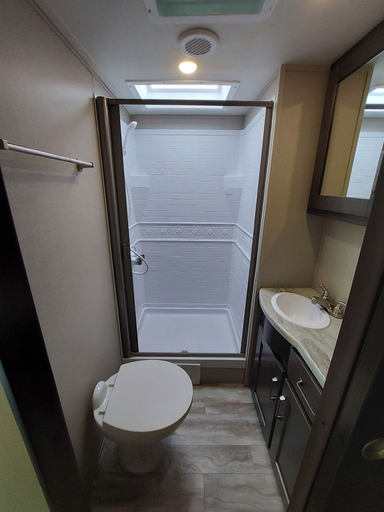 Bathroom 4, Navarre Beach Camping Resort, Santa Rosa