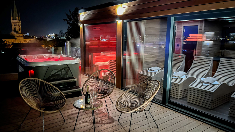Food & Drinks 5, BOUTIQUE HOTEL11 with rooftop SPA, Nitra
