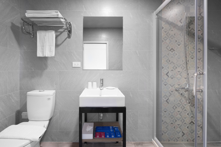 Bathroom 4, Hotel Brown - Zhongzheng, Tainan