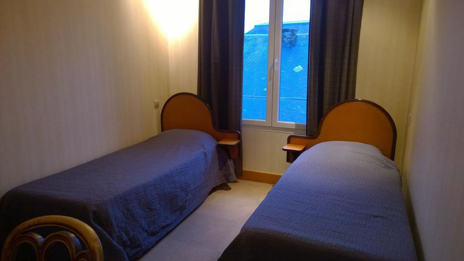 Bedroom 3, Hôtel Saint-Pierre, Manche