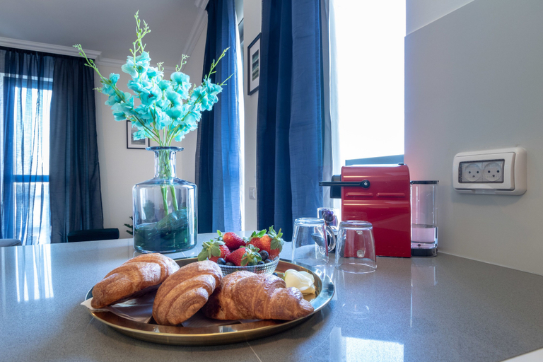Food & Drinks, JTower - Isrentals