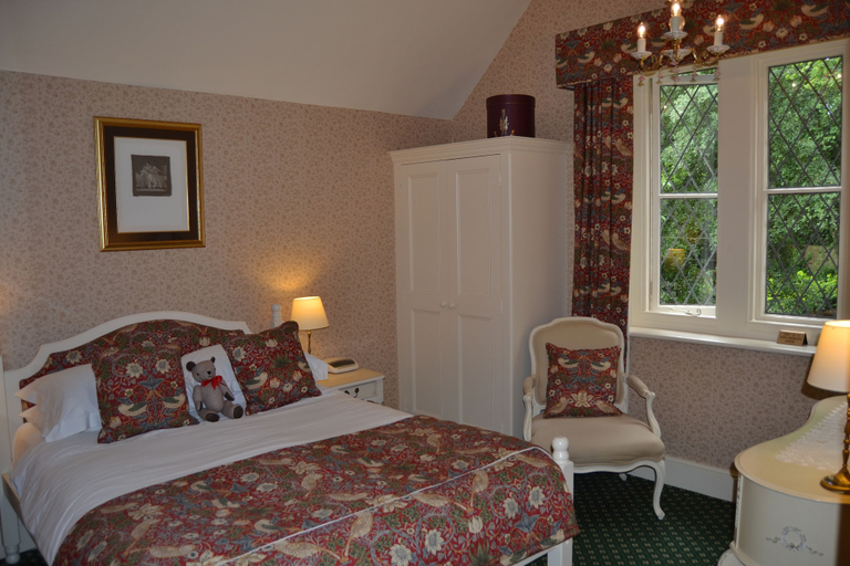 Bedroom 2, Rylstone Manor, Isle of Wight