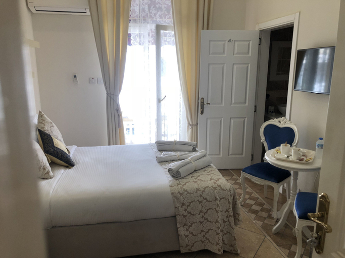 Bedroom 2, Lord's Residence Boutique Hotel