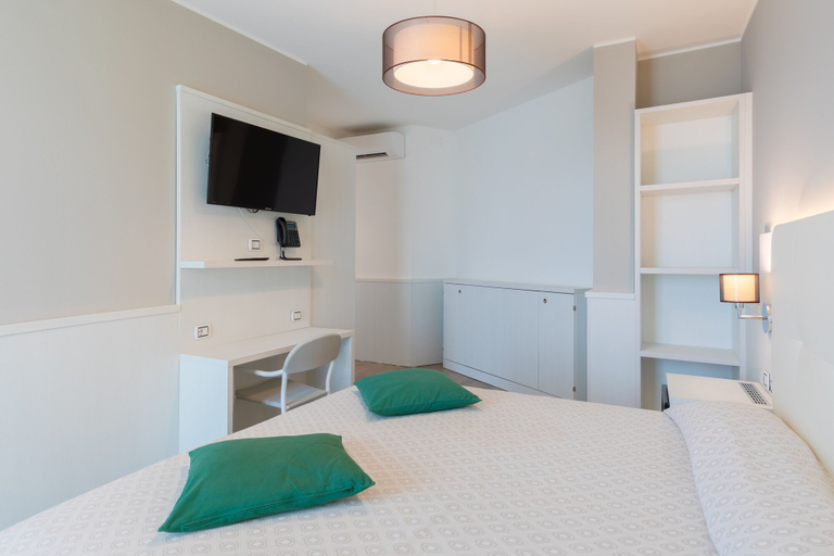 Bedroom 2, Hotel Austria, Venezia