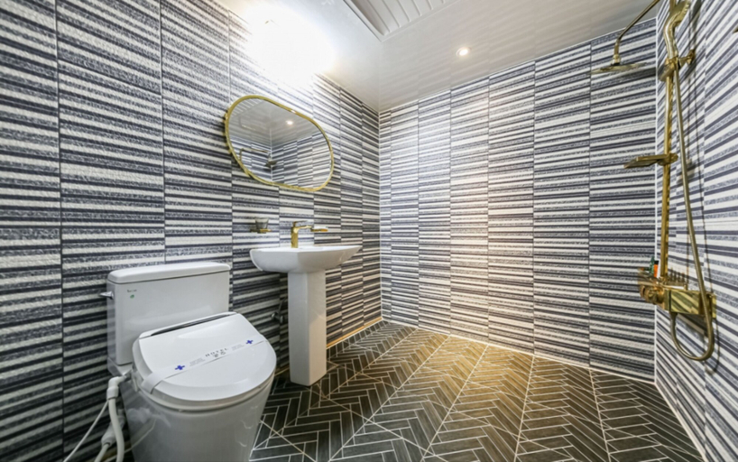 Bathroom 4, Hotel Gongju, Gongju