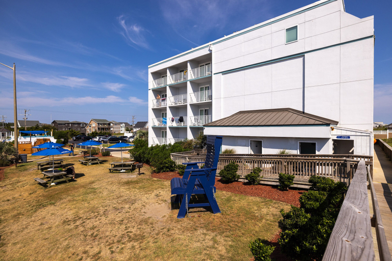 Exterior & Views 2, John Yancey Oceanfront Inn, Dare