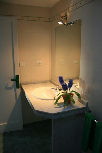 Bathroom 3, Campo Golf Bungalows, Las Palmas