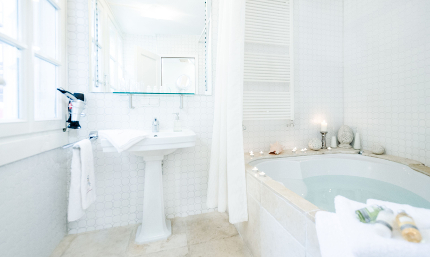 Bathroom 3, Hochzeitshaus Bremen, Bremen