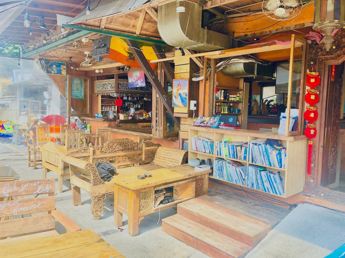 Food & Drinks 5, Afei Surf Inn - Hall 1, Pingtung