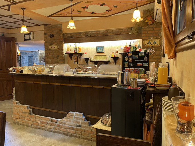 Food & Drinks 5, Archontiko Mesohori, Thessaly