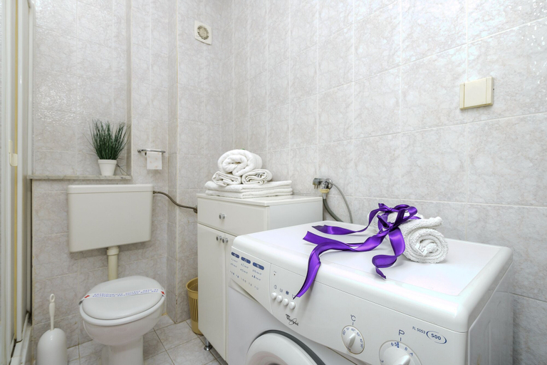 Bathroom 2, Apartment Matic, Dubrovnik