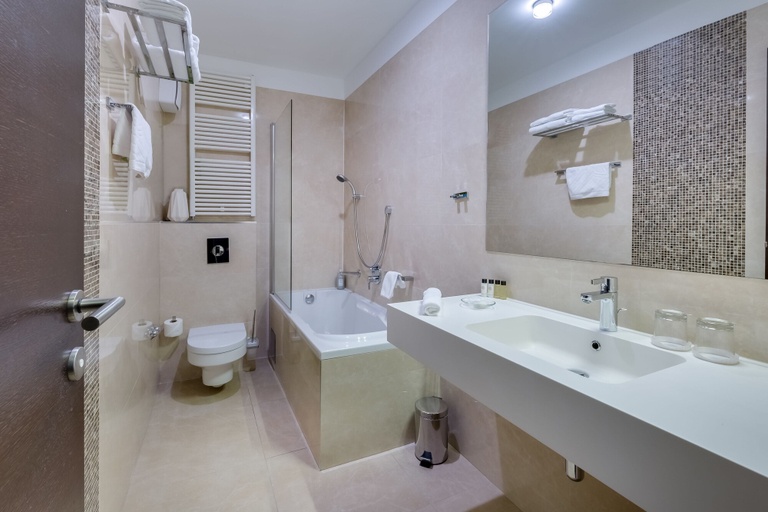 Bathroom 4, BB Residence, Split