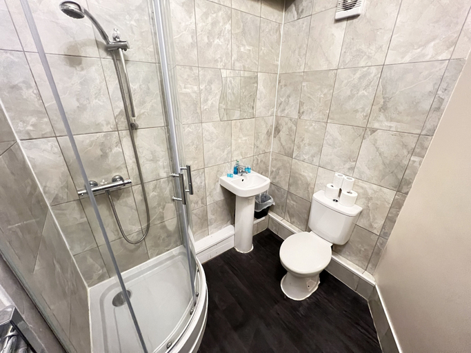 Bathroom 3, The old post office hotel, Calderdale