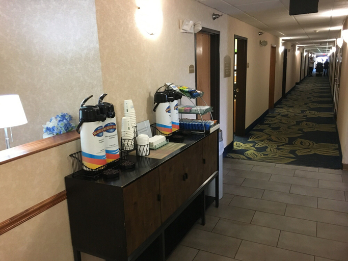 Others 5, Galesburg Inn and Suites, Knox