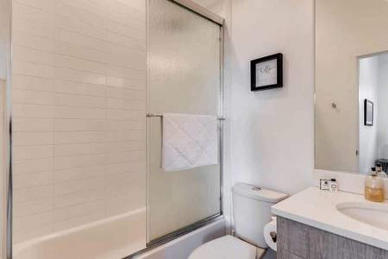 Bathroom 3, The Highland Square Experience Lohi Townhome With Hot Tub, Denver