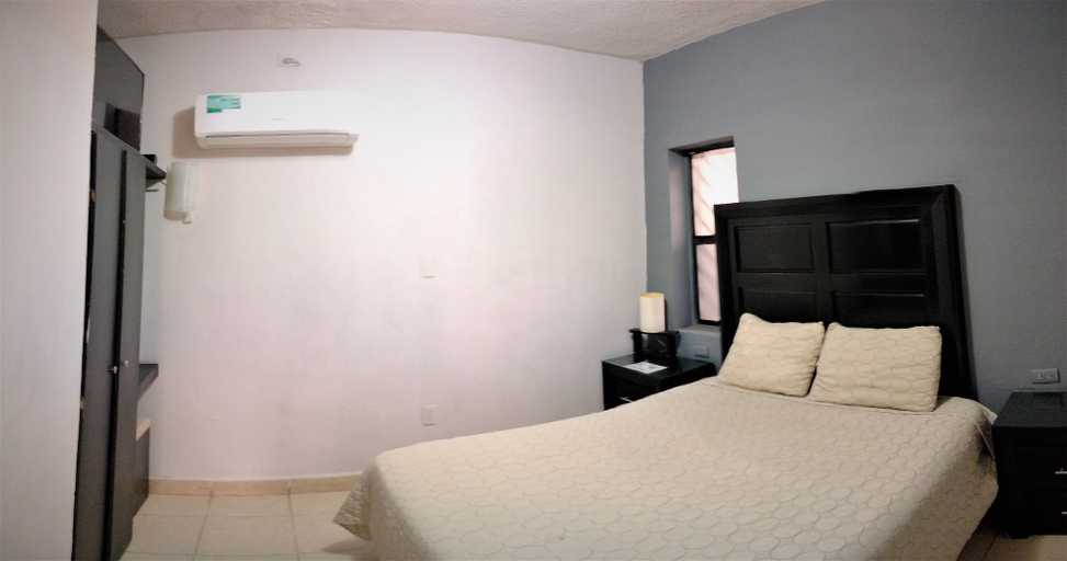 Bedroom 2, Hotel Laguna Inn, Torreón