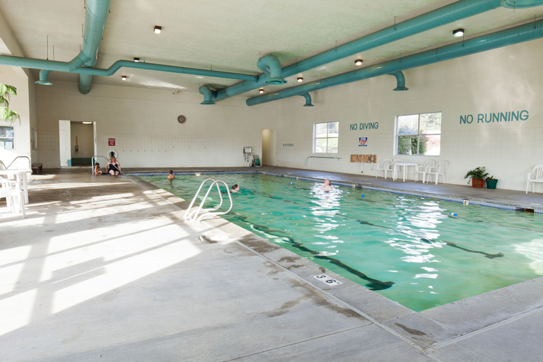 Sport & Beauty 5, Benny's Colville Inn, Stevens