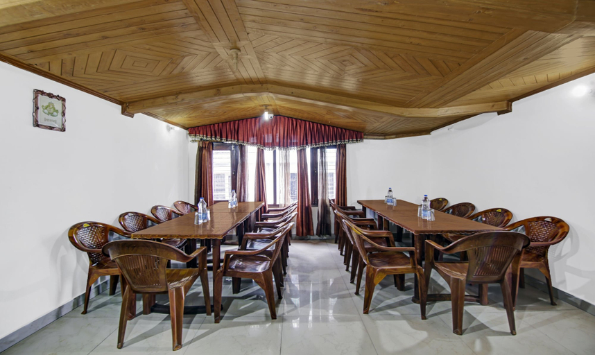 Food & Drinks, Itsy By Treebo - Shubham, Shimla