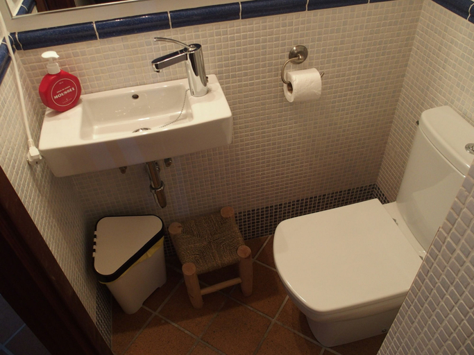 Bathroom 4, Sa Caseta, Baleares