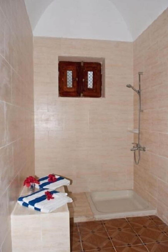 Bathroom 5, Al Baeirat hotel, Luxor