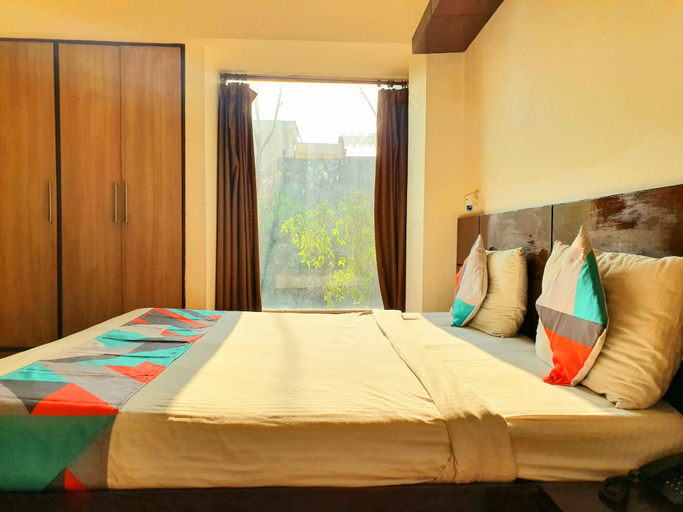 Bedroom 2, Merriment Hotel Sec 31, Gautam Buddha Nagar