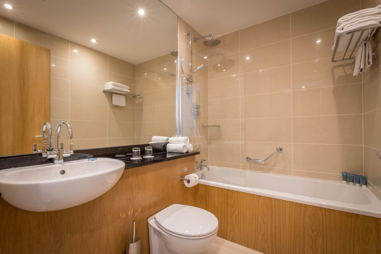 Bathroom, Talbot Suites at Stonebridge