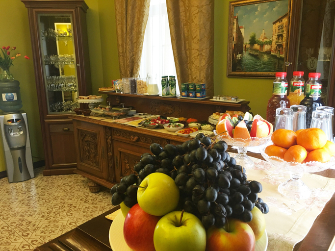 Food & Drinks 4, Vila Elat